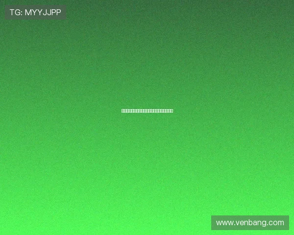 凝固的永恒：死亡面具下的历史回响与艺术低语